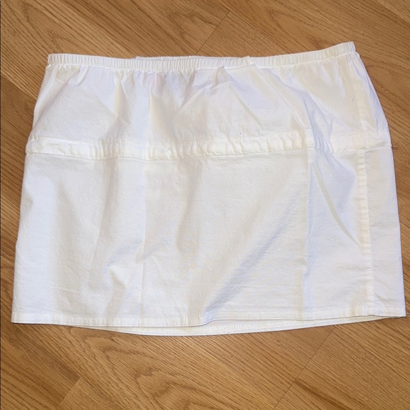 Edikted PacSun White Tube Crop Top Size Medium - Picture 3 of 3